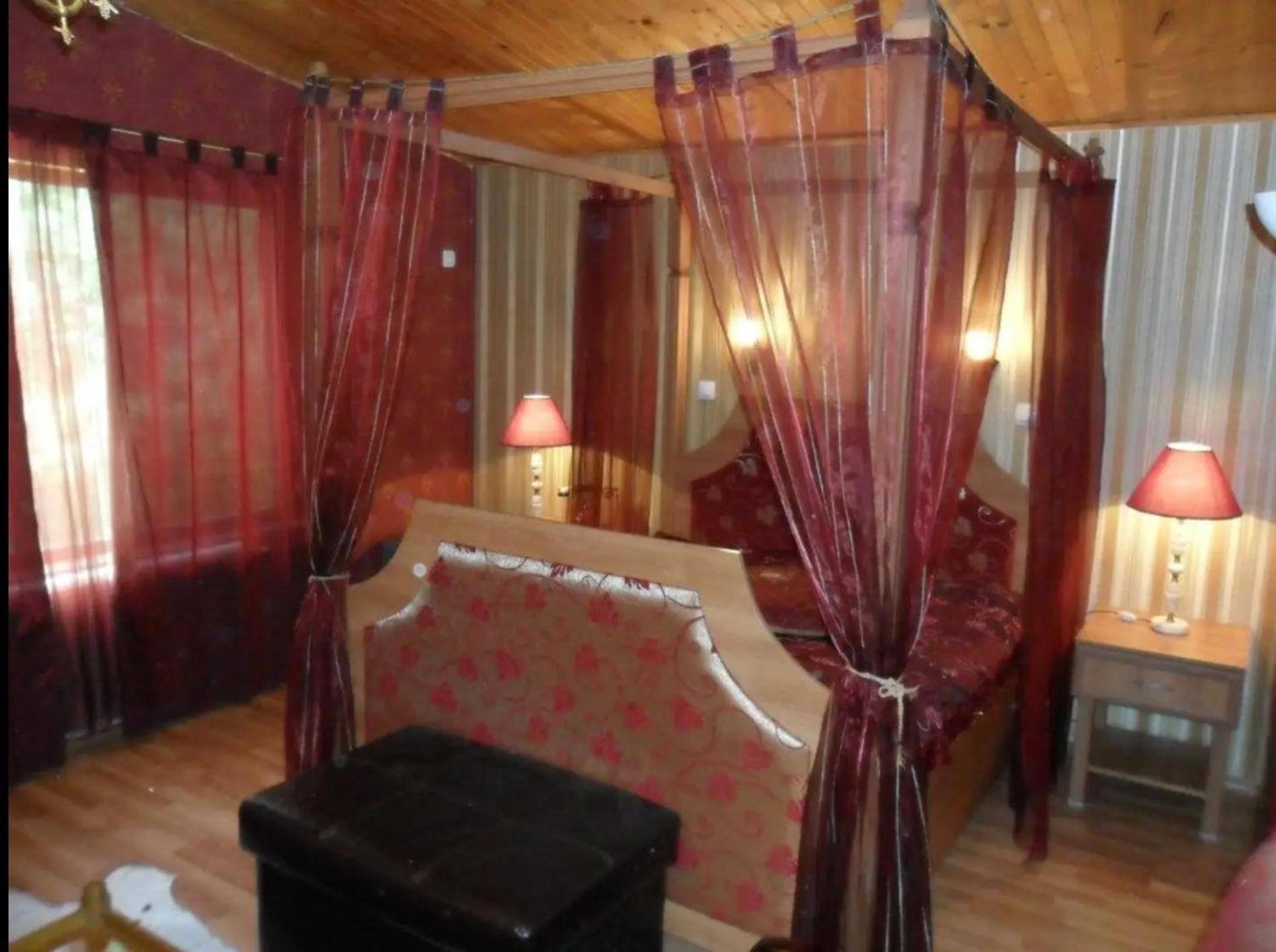 Хотел Галина Палас Srem Room photo